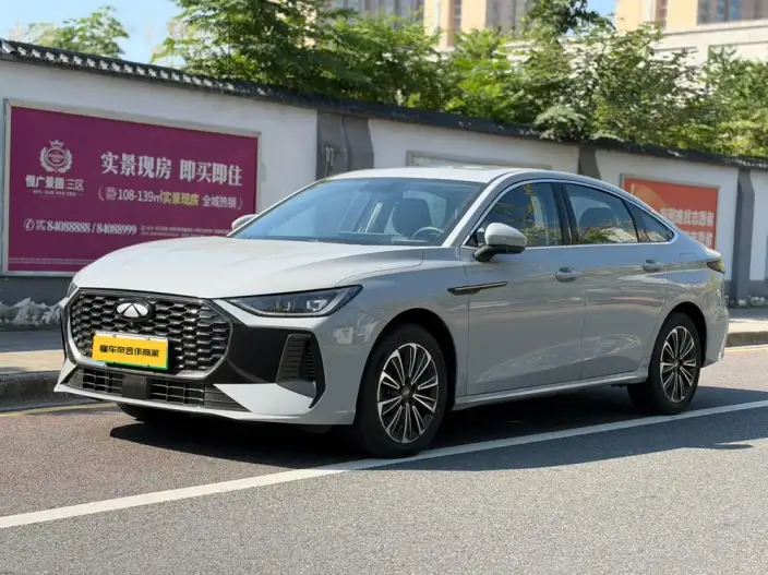 Fengyun A8L 2025 Model 145km Comfort Model – фото 1