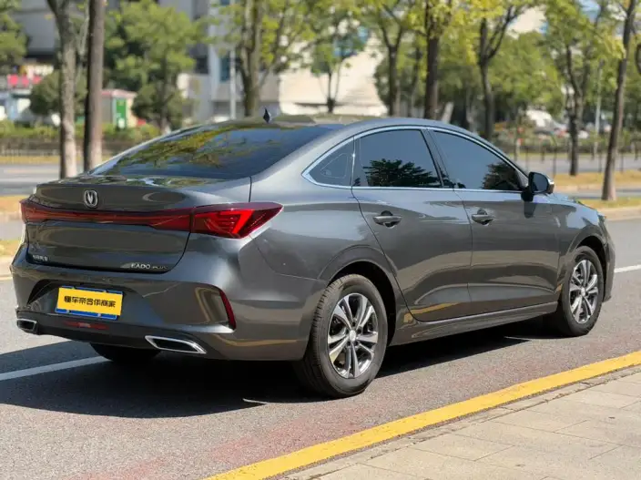 Changan Eado 2023 Model PLUS Changxiang Edition Blue whale NE 1.4T GDI DCT Noble Model – фото 6