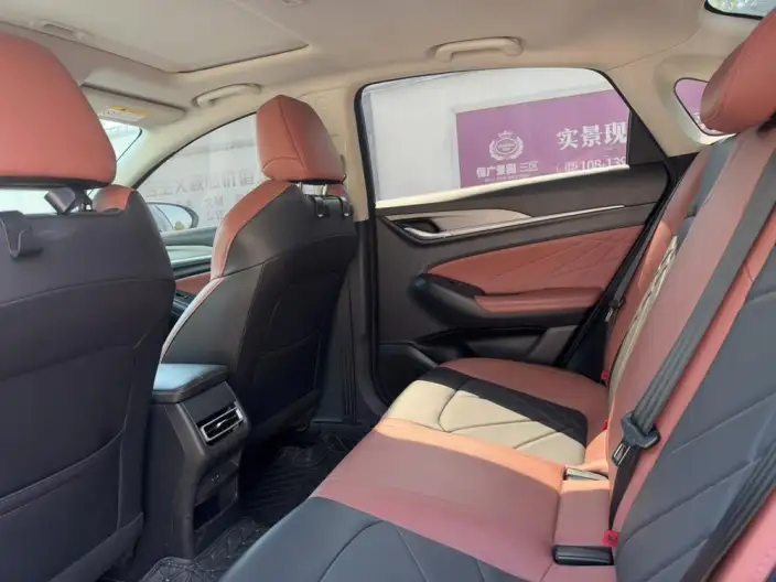 Changan Eado 2023 Model PLUS Changxiang Edition Blue whale NE 1.4T GDI DCT Noble Model – фото 9
