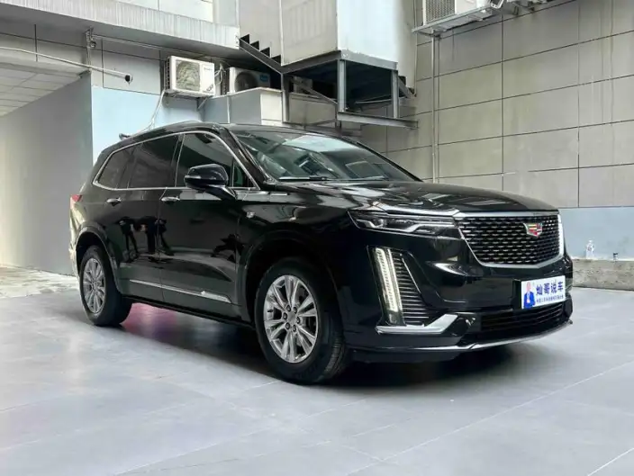 Cadillac XT6 2022 Model 2.0T VII seat 4WD Fashion Model – фото 3