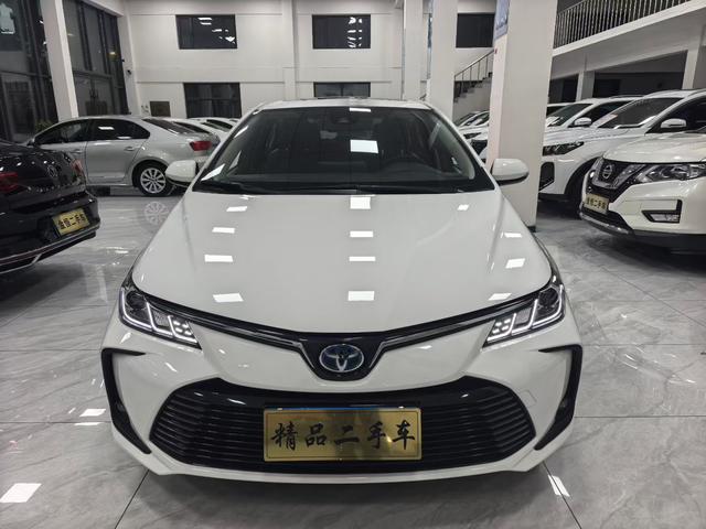Toyota Corolla 2021 Hybrid 1.8L E-CVT Elite – фото 3
