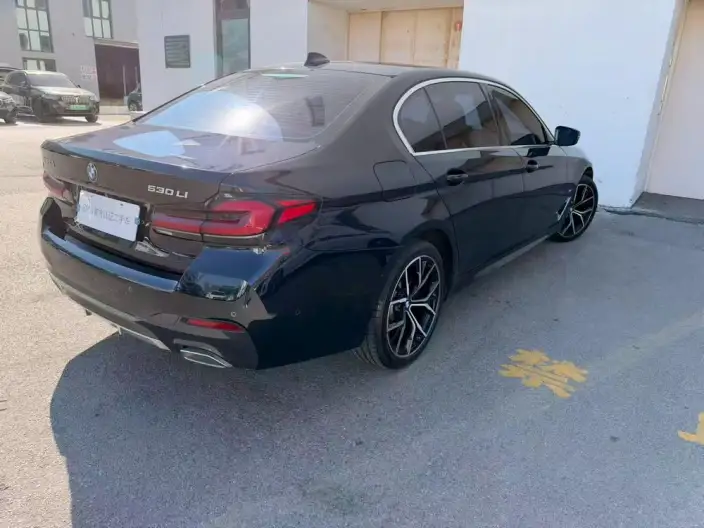 BMW 5 Series 2022 Model Facelift II 530Li Exclusive Model M Sports Set – фото 4