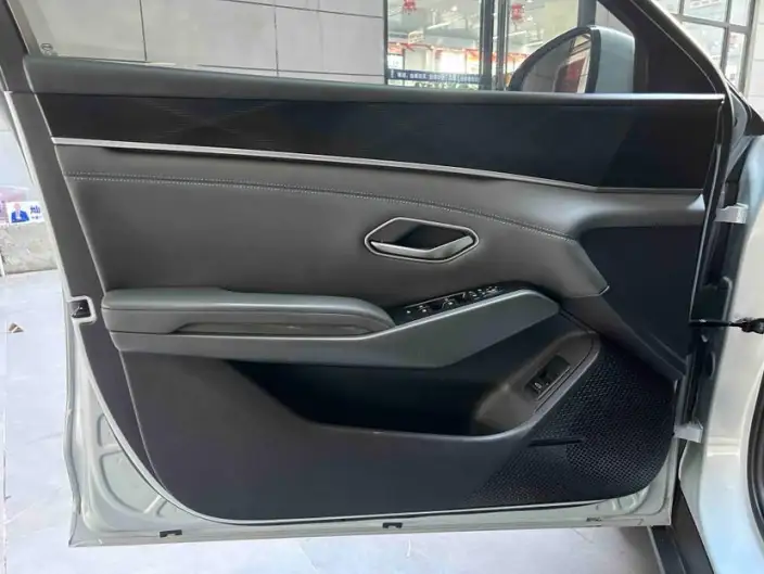 QinL DM 2024 Model DM-i 80KM Leading Model – фото 8