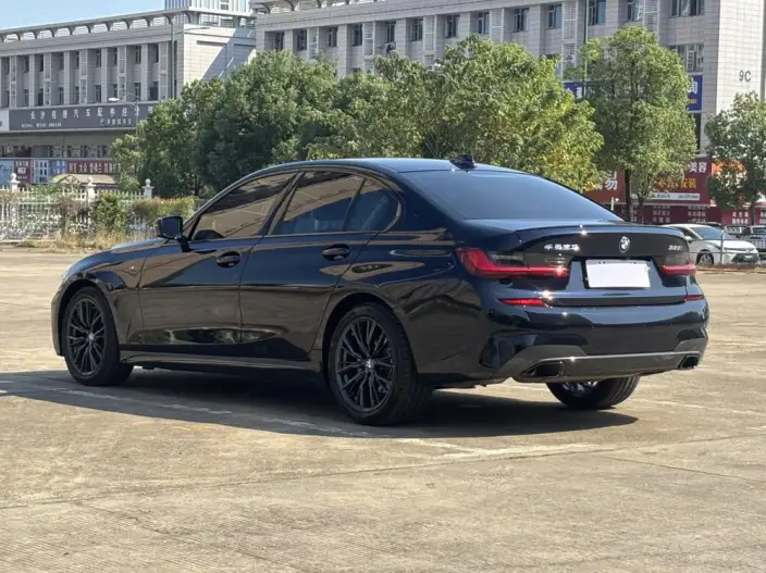 BMW 3 Series 2022 Model 325i M Sports Night Set – фото 4