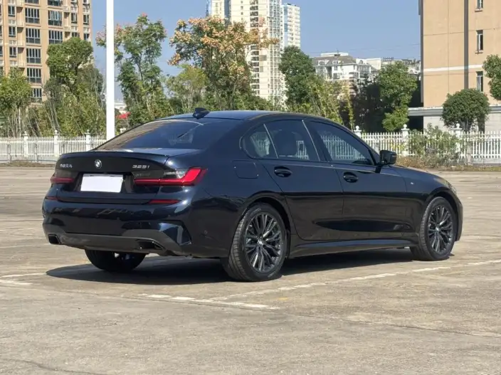BMW 3 Series 2022 Model 325i M Sports Night Set – фото 6