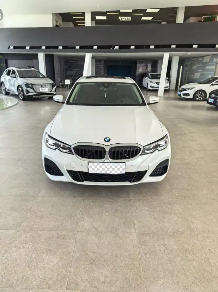 BMW 3 Series 2022 Model Facelift 325i M Sports Set – фото 2