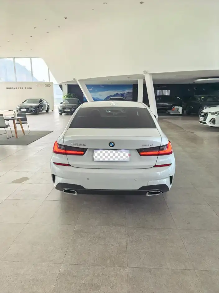 BMW 3 Series 2022 Model Facelift 325i M Sports Set – фото 5