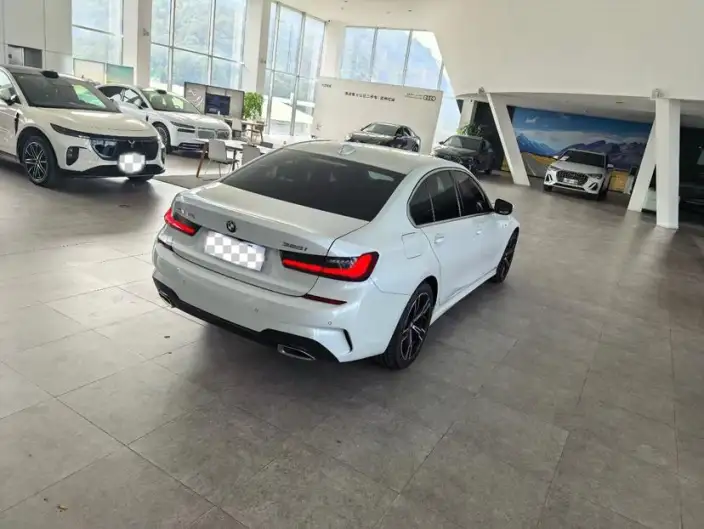 BMW 3 Series 2022 Model Facelift 325i M Sports Set – фото 6