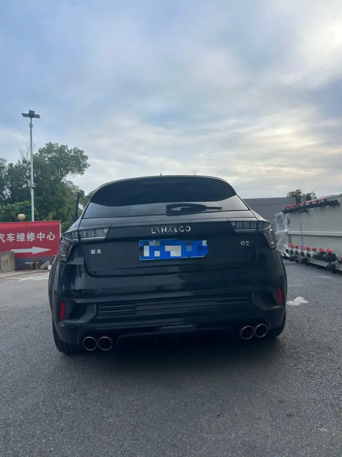 Lynk & Co 02 Hatchback 2022 Model 2.0TD Hatchback Pro – фото 5