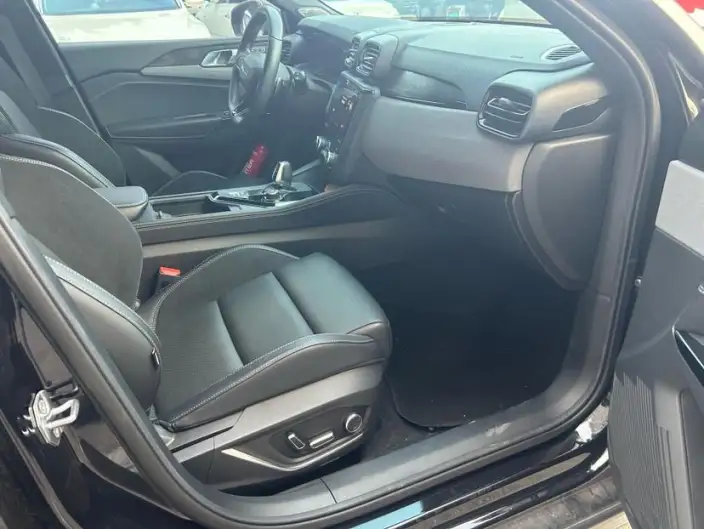 Lynk & Co 02 Hatchback 2022 Model 2.0TD Hatchback Pro – фото 8