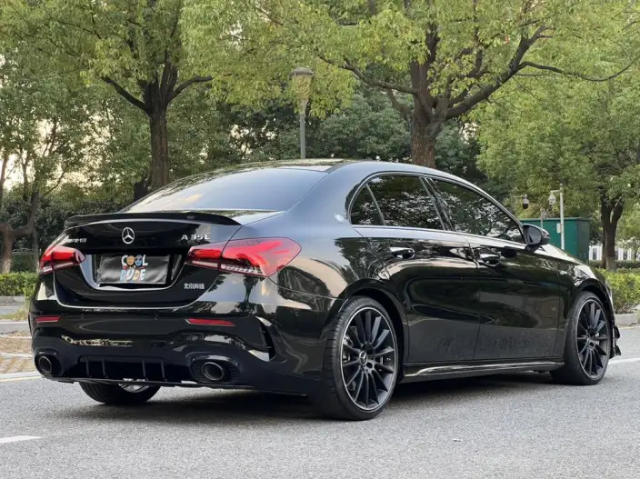 Mercedes-Benz A-Class AMG 2022 Model AMG A 35 L 4MATIC – фото 7
