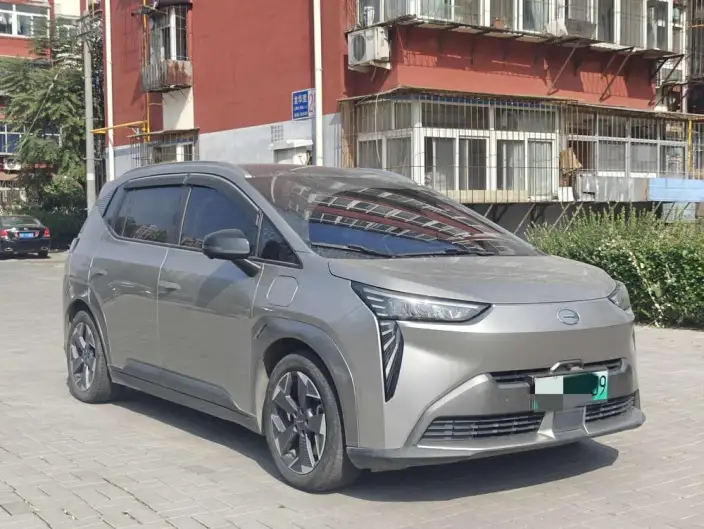 AION Y 2022 Model PLUS 70 Smart collar Edition