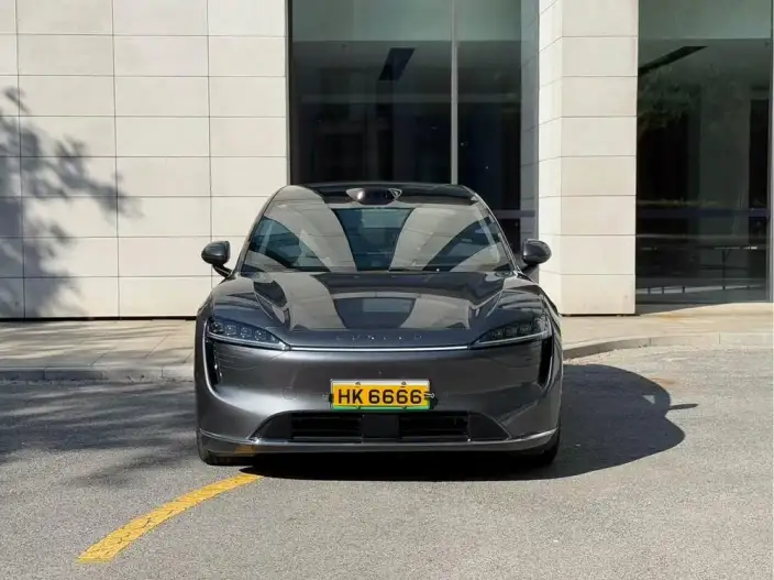 Luxeed R7 2025 Model Extended Range 53.4kWh Max Rear Drive Edition
