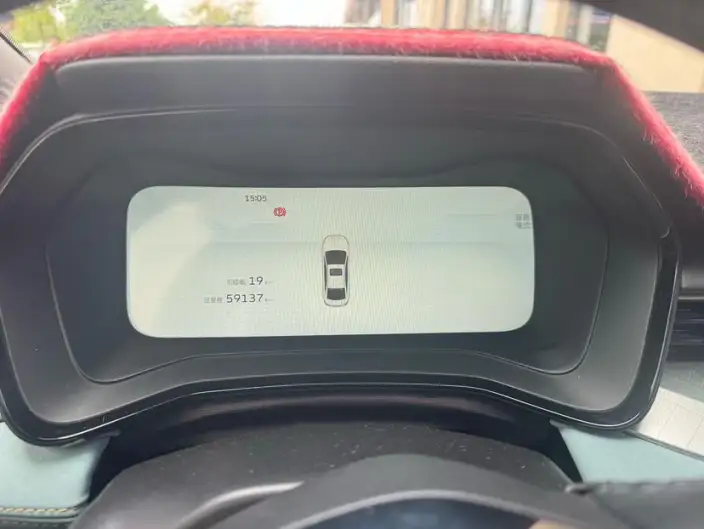 Emgrand L 2022 Model 1.4T CVT Supreme Model – фото 6