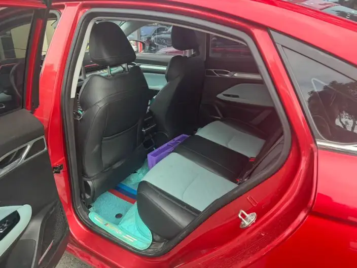 Emgrand L 2022 Model 1.4T CVT Supreme Model – фото 9