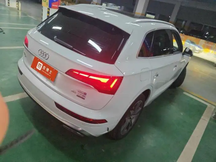 Audi Q5L 2022 Model 40T Luxury Dynamic Model – фото 4