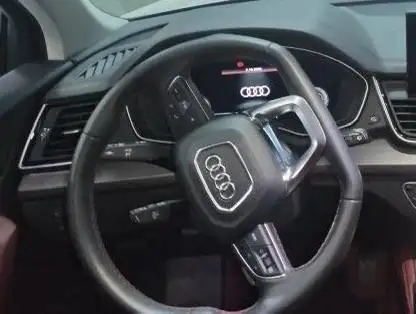 Audi Q5L 2022 Model 40T Luxury Dynamic Model – фото 8