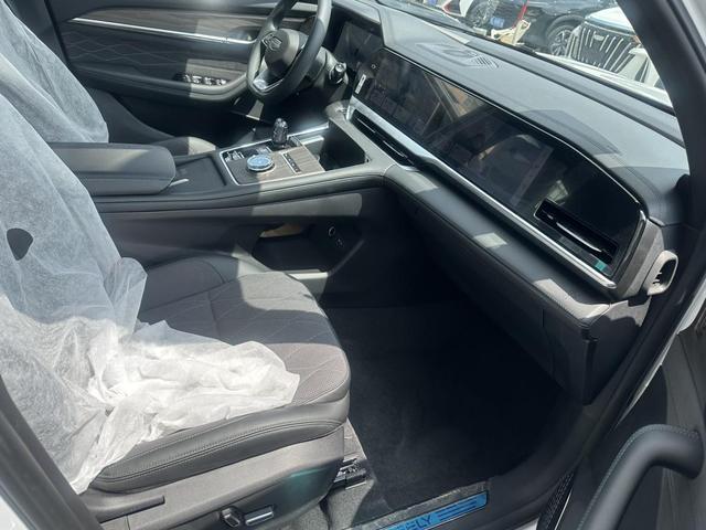 Geely Star Yue L 2025 2.0TD High Power Automatic FWD Dong Fang Yao Lanshing Edition – фото 6