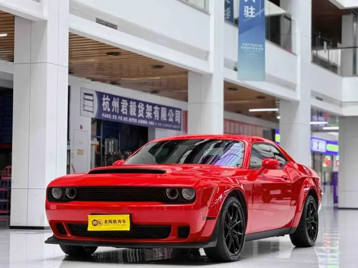 Challenger 2022 Model 3.6L Automatic Rear Drive 5 seat Parallel Imported – фото 1