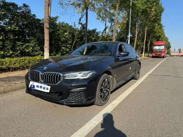 BMW 5 Series 2023 Model 530Li Exclusive Model M Sports Set – фото 1