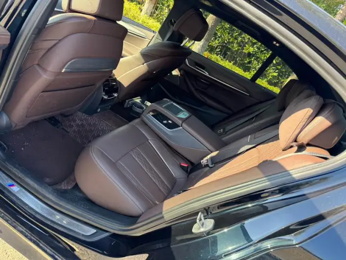 BMW 5 Series 2023 Model 530Li Exclusive Model M Sports Set – фото 7