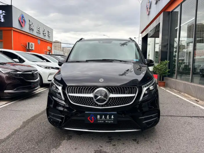 Mercedes-Benz V-Class 2022 Model V 260 L Long wheelbase Premium Edition – фото 2