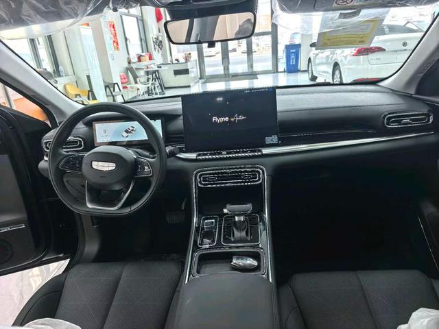 Geely Emgrand 2026 модификация No. 5 Gen 1.5L CVT Prestige – фото 7