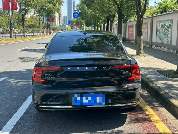 Volvo S90 2025 Model B5 Smart Range Deluxe Edition – фото 5