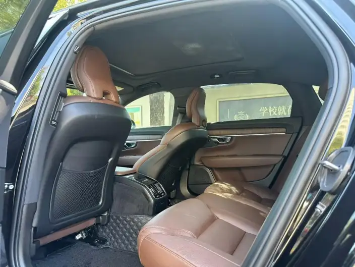 Volvo S90 2025 Model B5 Smart Range Deluxe Edition – фото 9