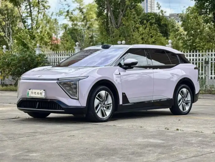HiPhi HiPhi Y 2023 Model 560km Elite Edition – фото 1