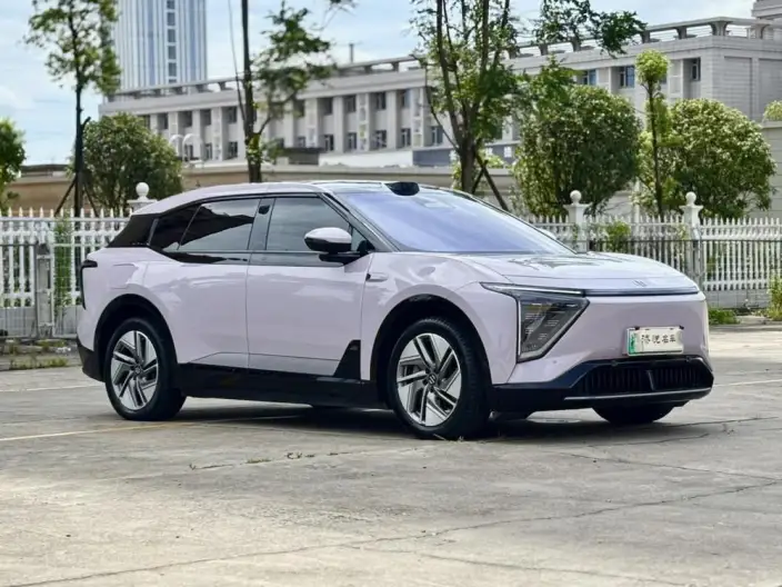 HiPhi HiPhi Y 2023 Model 560km Elite Edition – фото 3
