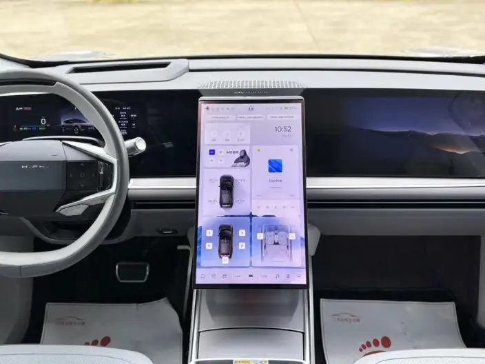 HiPhi HiPhi Y 2023 Model 560km Elite Edition – фото 9