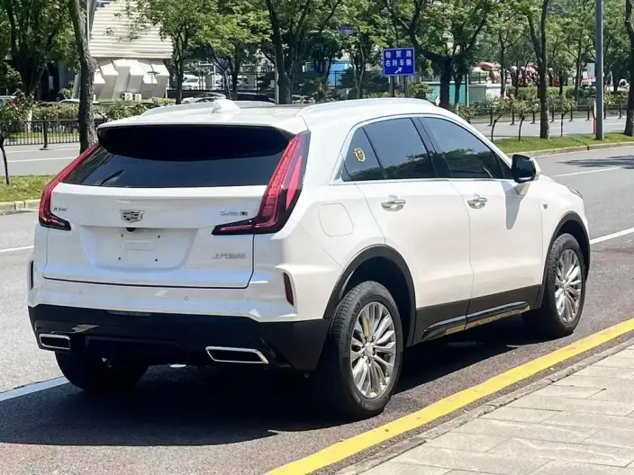 Cadillac XT4 2024 Model 28T 2WD Luxury Model – фото 5