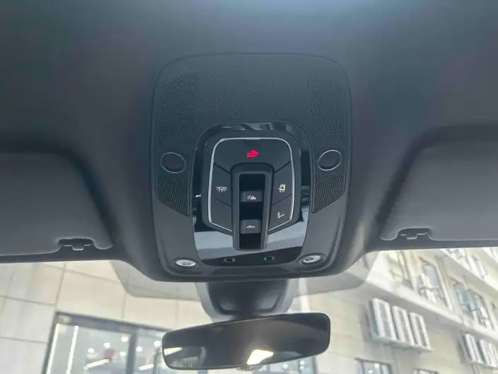 Audi Q5L Sportback 2022 Model Facelift 40 TFSI Luxury Model – фото 8
