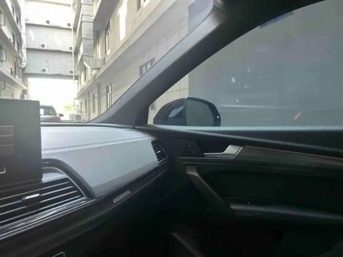 Audi Q5L Sportback 2022 Model Facelift 40 TFSI Luxury Model – фото 10
