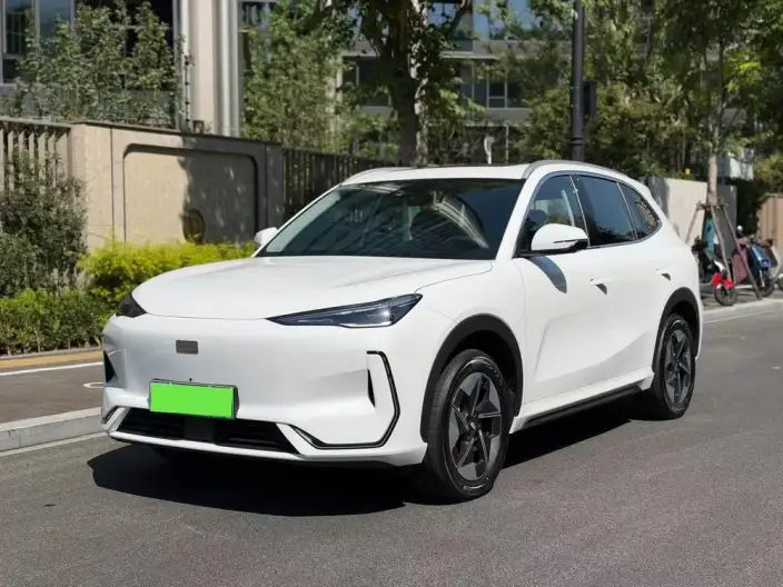 Geely Galaxy E5 2026 Model 610km Tiggo + Edition – фото 1