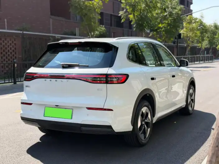 Geely Galaxy E5 2026 Model 610km Tiggo + Edition – фото 5