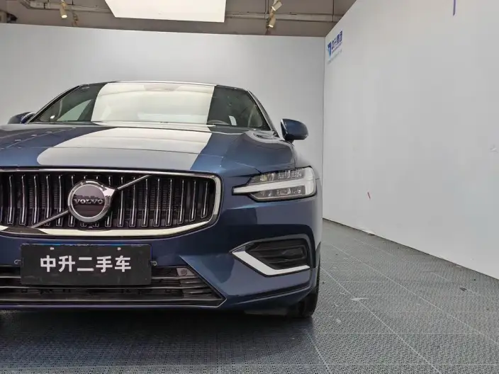 Volvo S60 2025 Model B4 Smart Range Deluxe Edition – фото 8