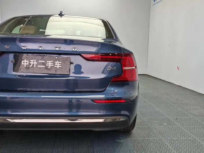 Volvo S60 2025 Model B4 Smart Range Deluxe Edition – фото 9