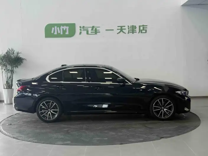 BMW 3 Series 2023 Model 320i M Sports Set – фото 8