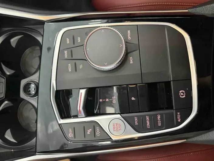 BMW 3 Series 2023 Model 320i M Sports Set – фото 10