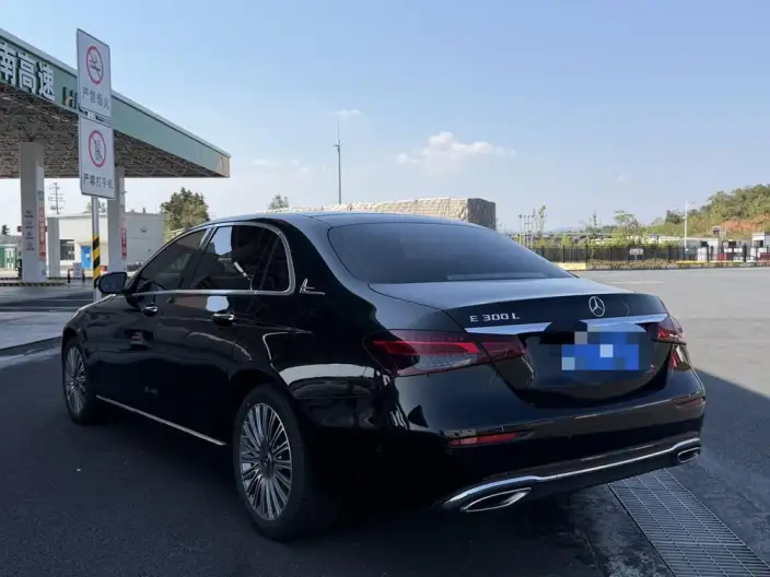 Mercedes-Benz E-Class 2023 Model E 300 L Fashion Model sedan – фото 4