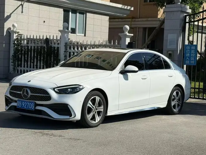 Mercedes-Benz C-Class 2022 Model Facelift C 200 L Sports Edition – фото 1
