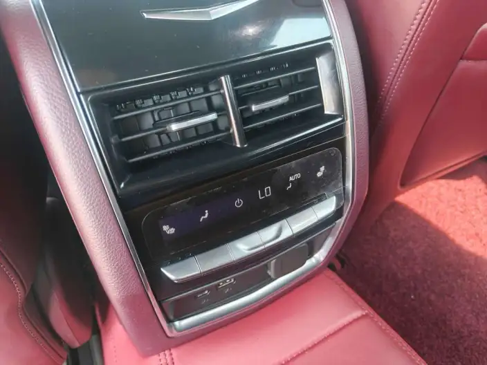 Cadillac CT6 2023 Model 28T Noble Model – фото 10
