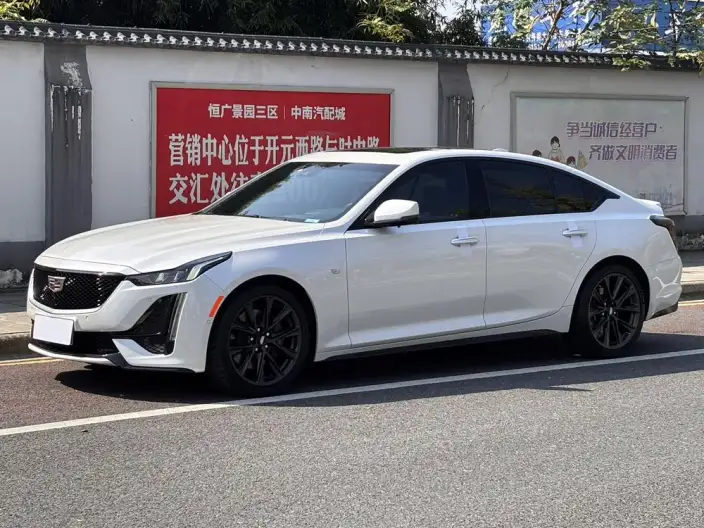 Cadillac CT5 2022 Model 28T Platinum Model