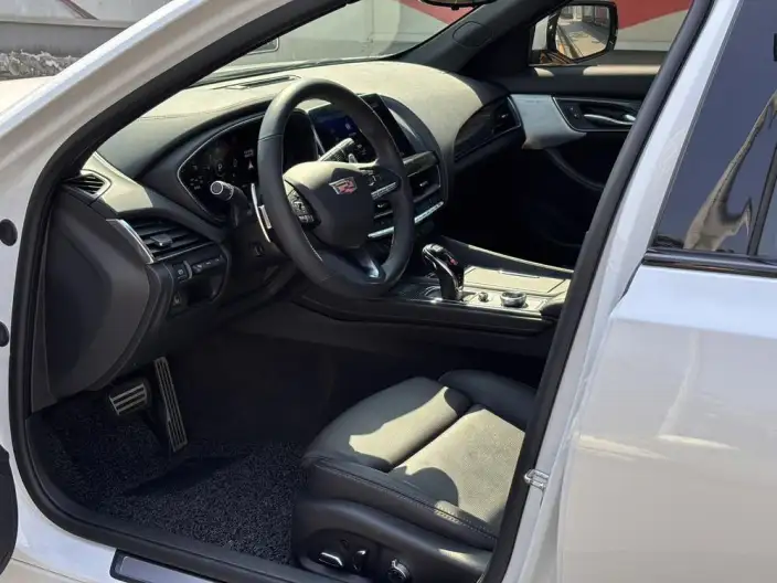 Cadillac CT5 2022 Model 28T Platinum Model – фото 10