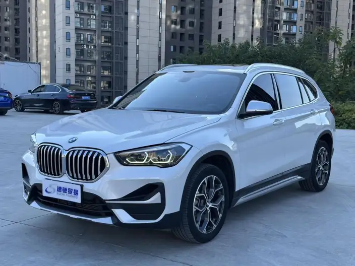 BMW X1 2022 Model sDrive20Li Fashion Model – фото 1