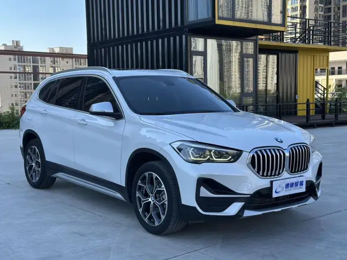 BMW X1 2022 Model sDrive20Li Fashion Model – фото 3