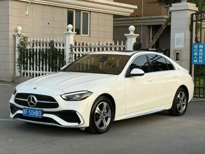 Mercedes-Benz C-Class 2022 Model C 200 L Sports Edition – фото 1