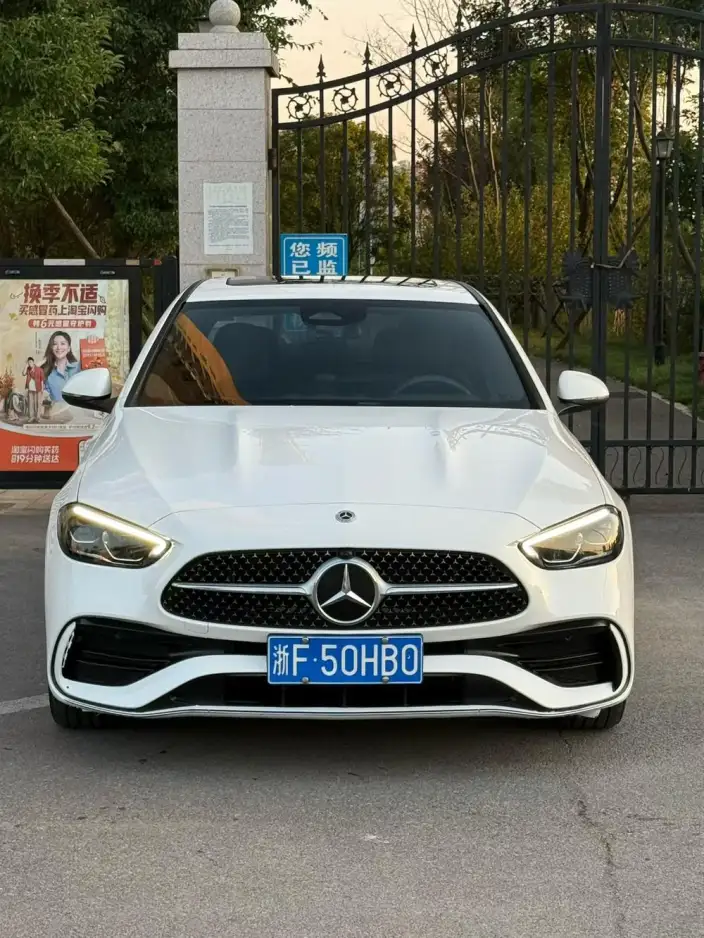 Mercedes-Benz C-Class 2022 Model C 200 L Sports Edition – фото 2